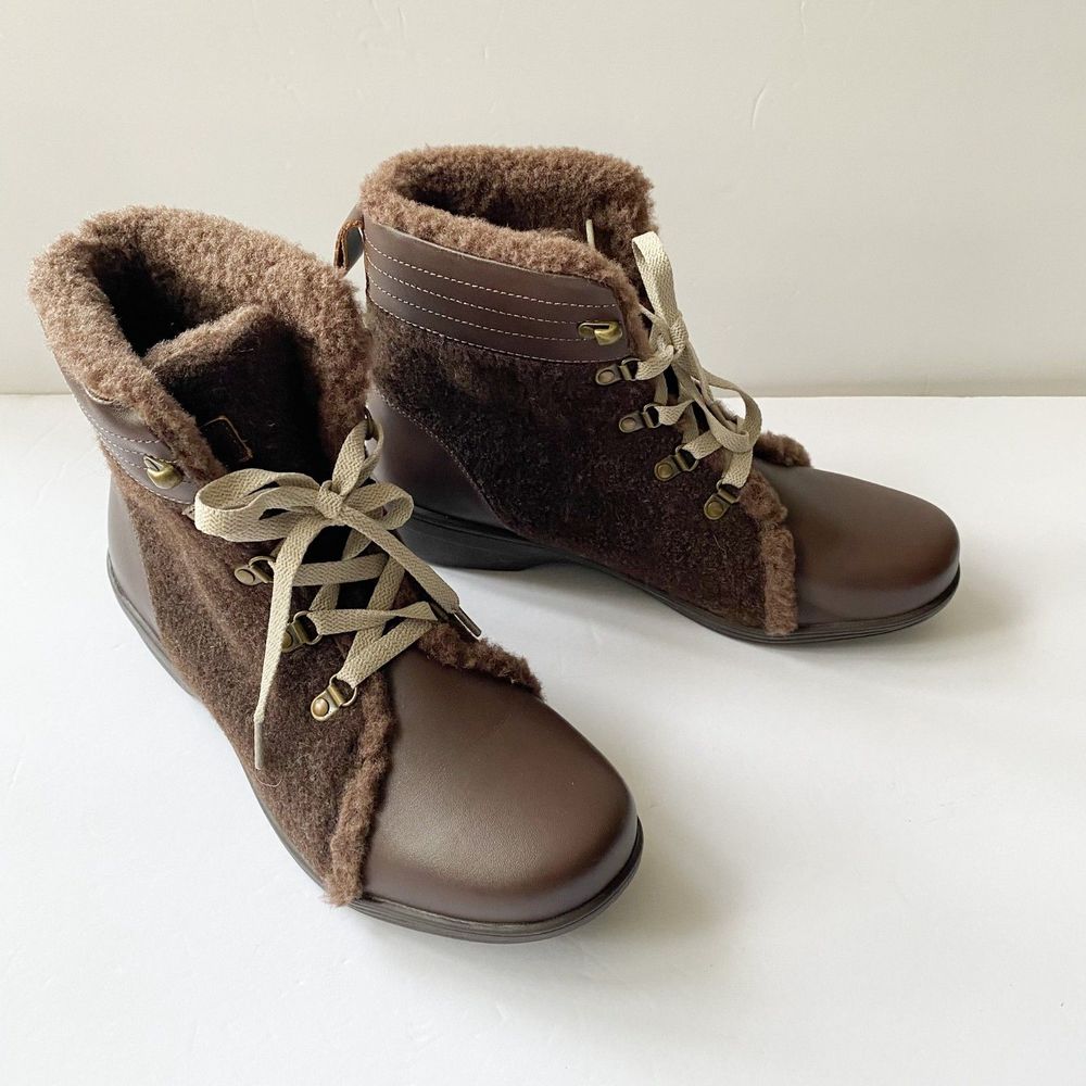 Spenco Brown Winter Lined Laced-Up Ankle Boots